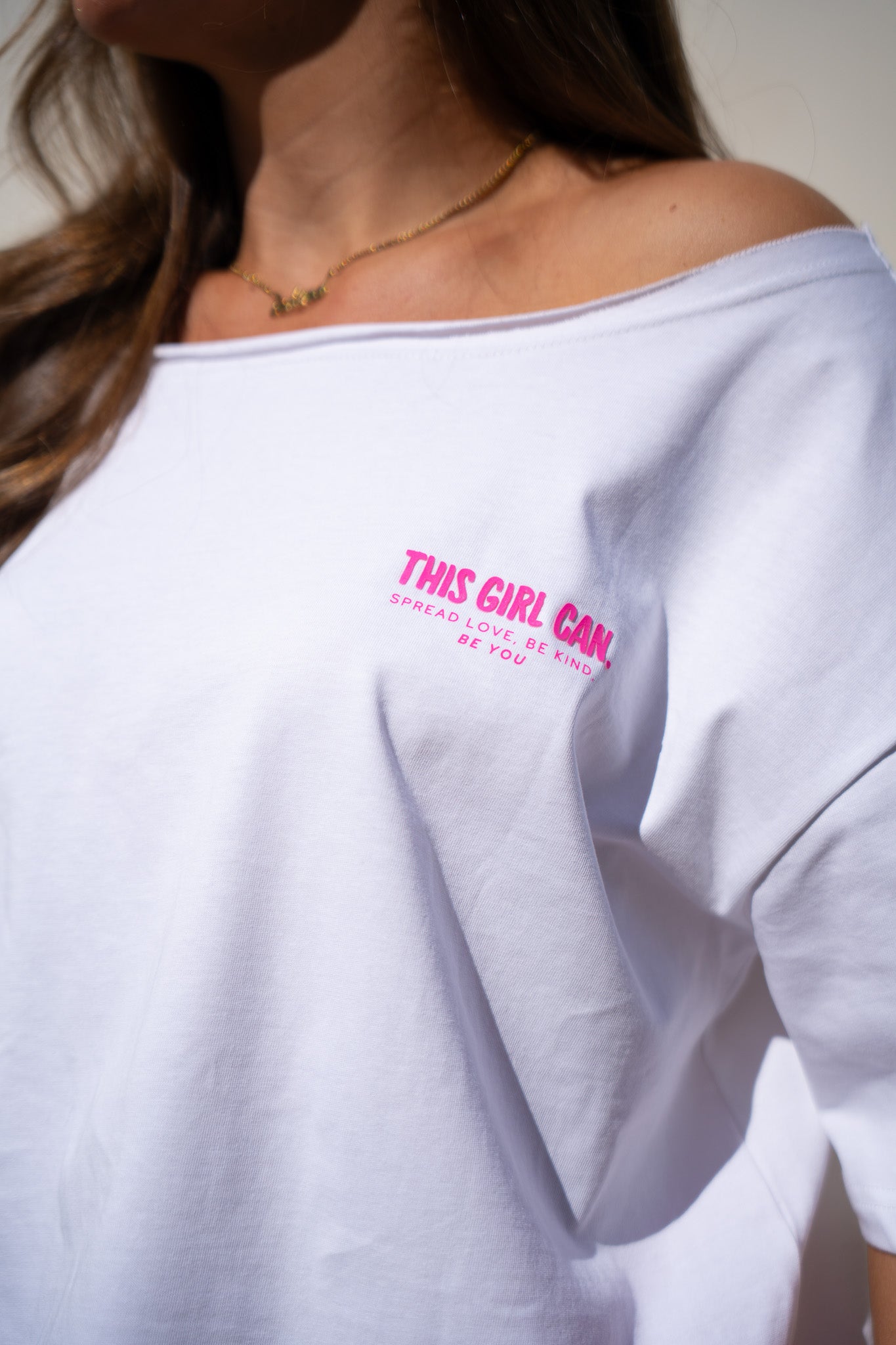 Scoop Neck - White