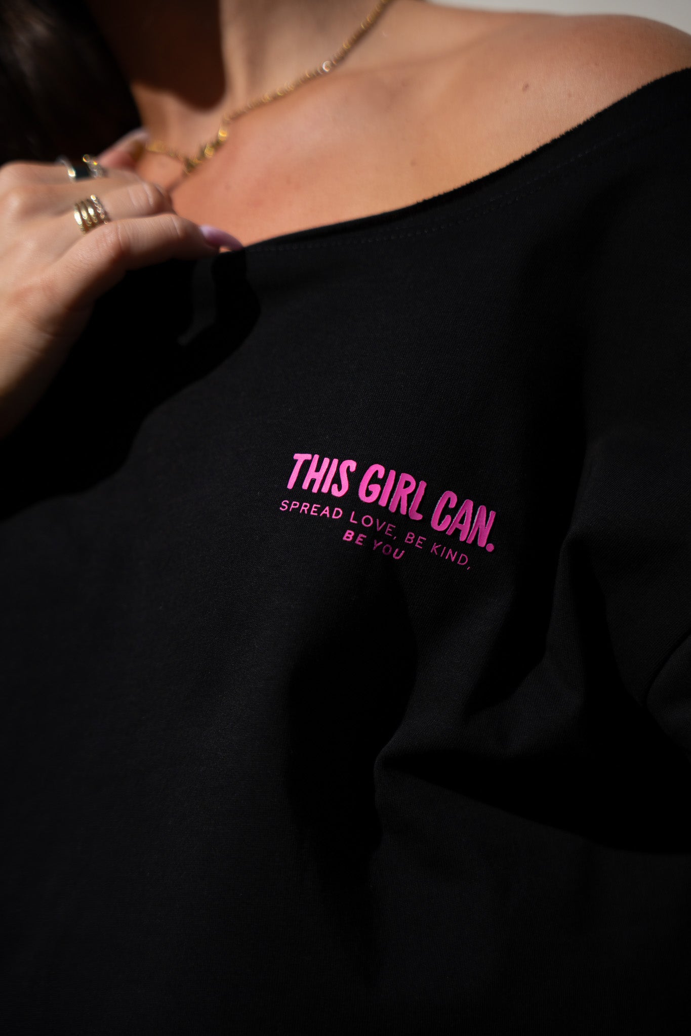 Scoop Neck - Black